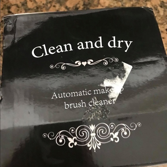 ❌SOLD❌Makeup brush cleaner - Picture 3 of 3